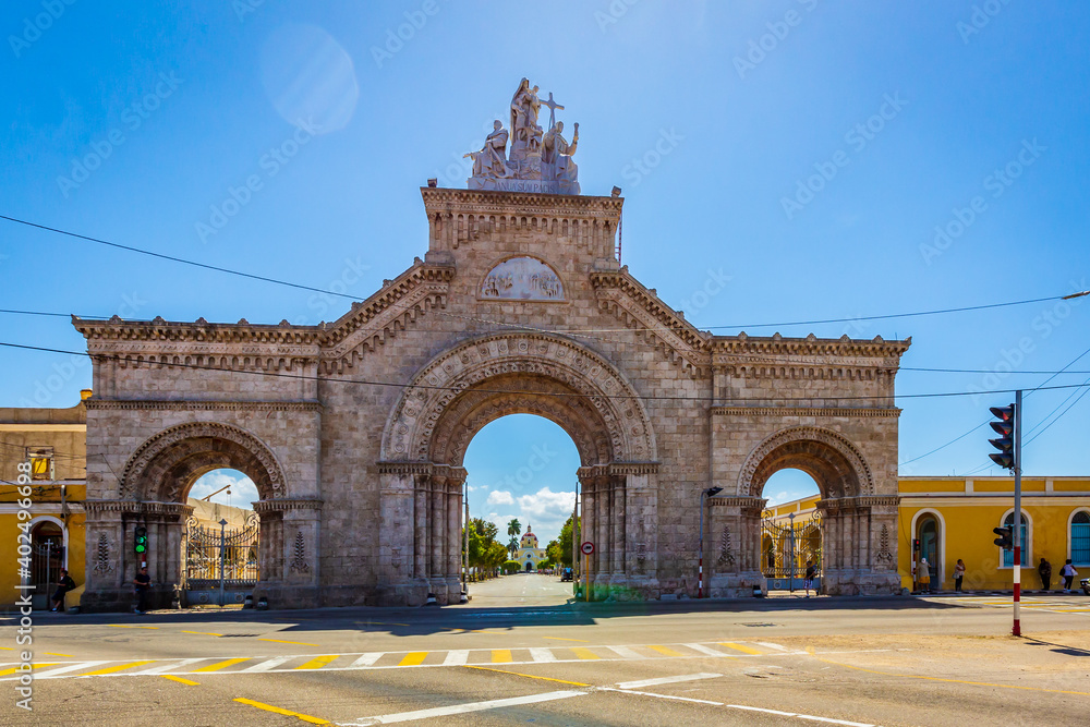 Fototapeta premium Colon Cemetery in Havana Cuba