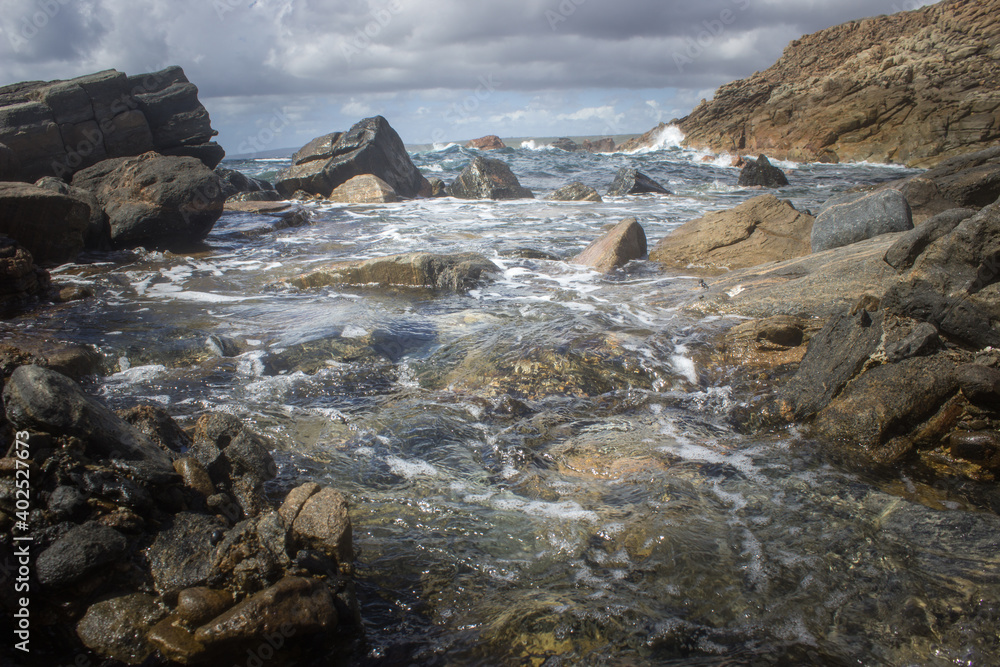 Obraz premium wave on the rocks