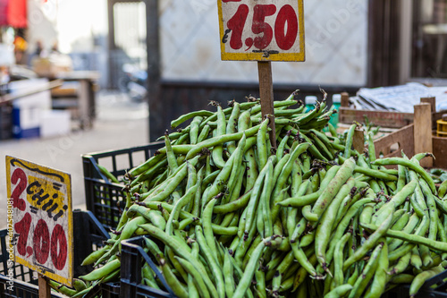 Green beans for sale in Naples
