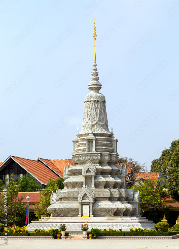 Stupa at the Silver Pagoda
