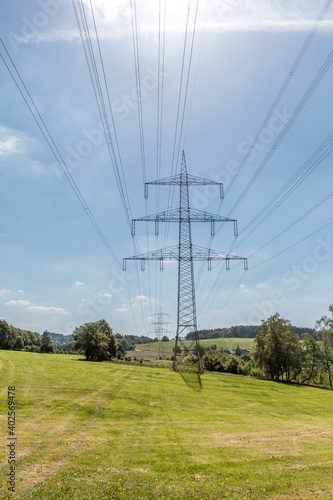 Strommast im bergischen Land © FLeiPhoto.de
