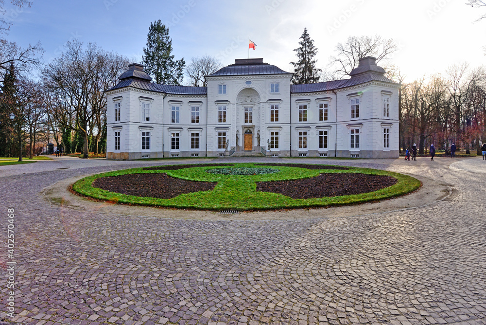 Pałac Myślewicki - Łazieienki Królewskie. - obrazy, fototapety, plakaty 