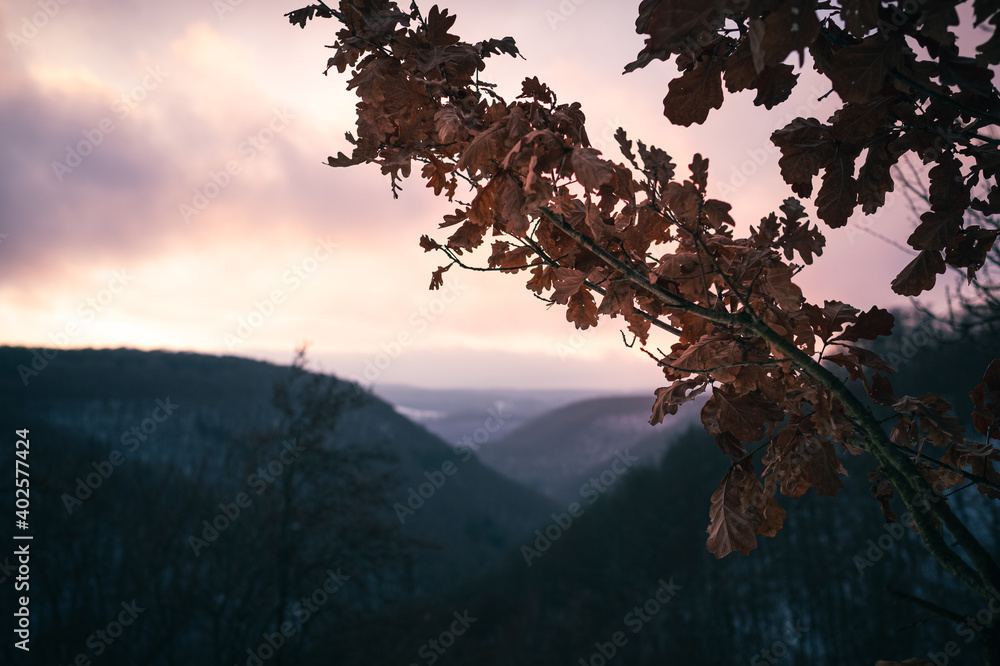 Sonnenaufgang auf dem Römersteines auf der Schwäbischen Alb Sonnenaufgang auf dem Römersteines auf der Schwäbischen Alb