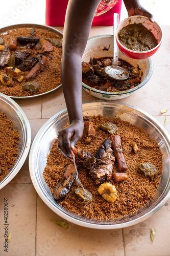 Preparazione cous cous con verdure e carne, Tiebu Yapp. Kaffrine, Senegal photo