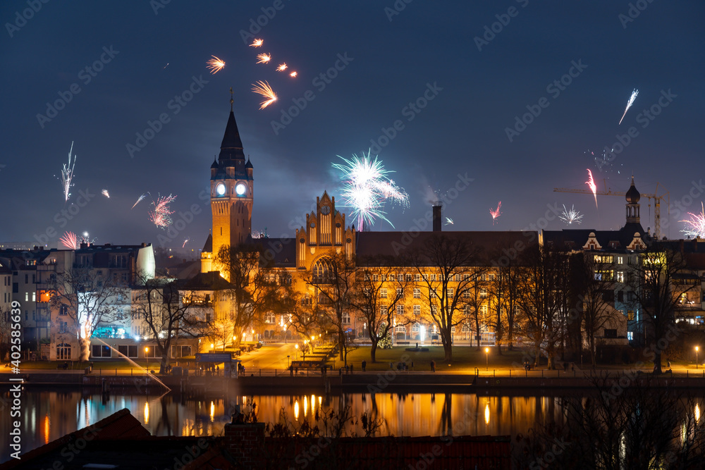 Berlin Germany district Köpenick show despite fireworks ban due to corona virus New Year's Eve 2020 - 2021