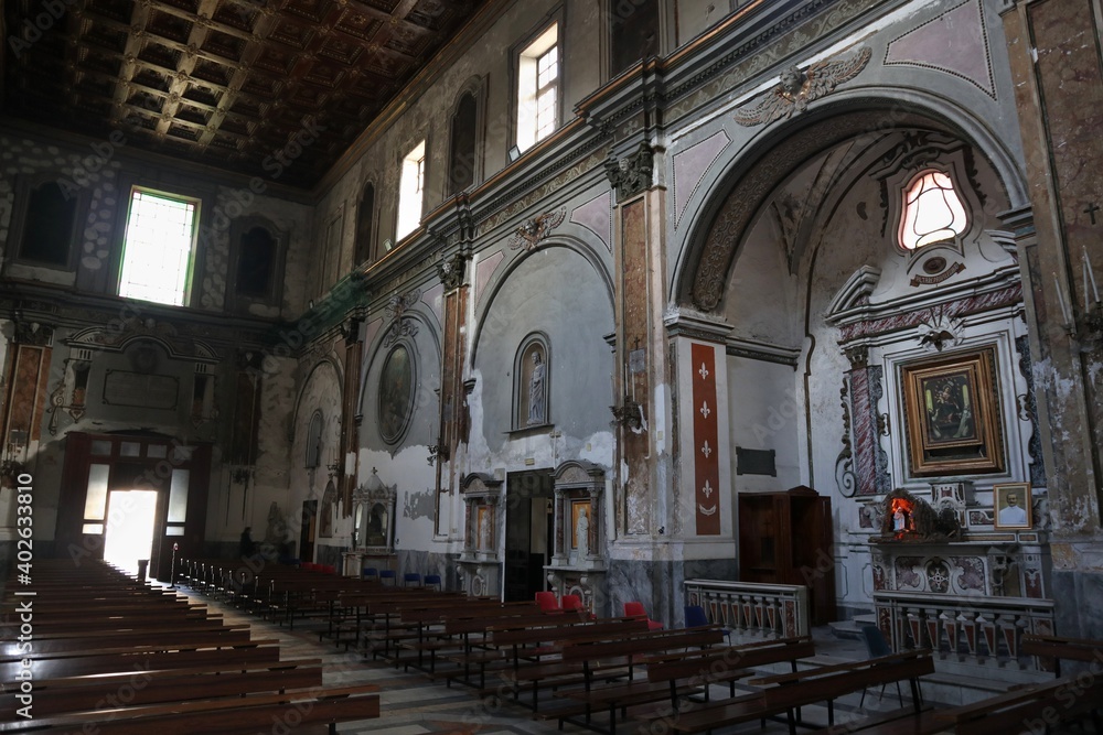 Napoli - Interno della Chiesa di San Antonio Abate