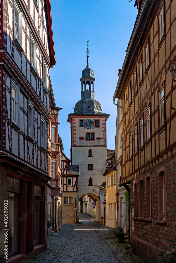 Stadttor der Altstadt von Klingenberg am Main in Unterfranken, Bayern, Deutschland 