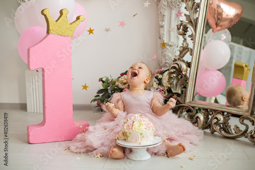 First birthday cake for girl