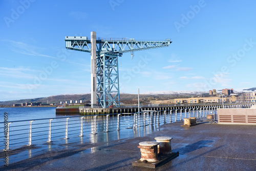 Foto Shipbuilding titan crane in Clydebank Glasgow Scotland