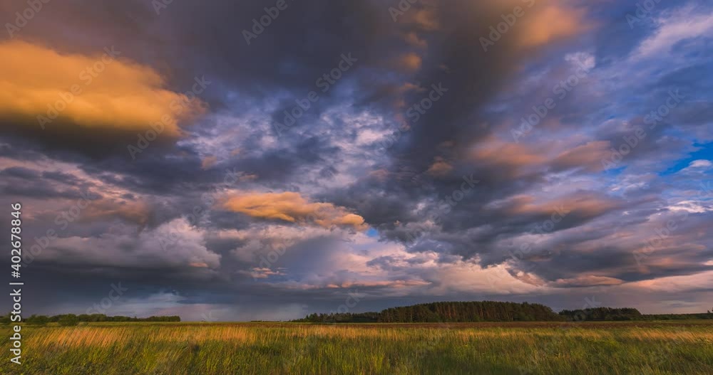 Dramatic evening sky timelapse with appearing clouds Dramatic evening sky timelapse with appearing clouds