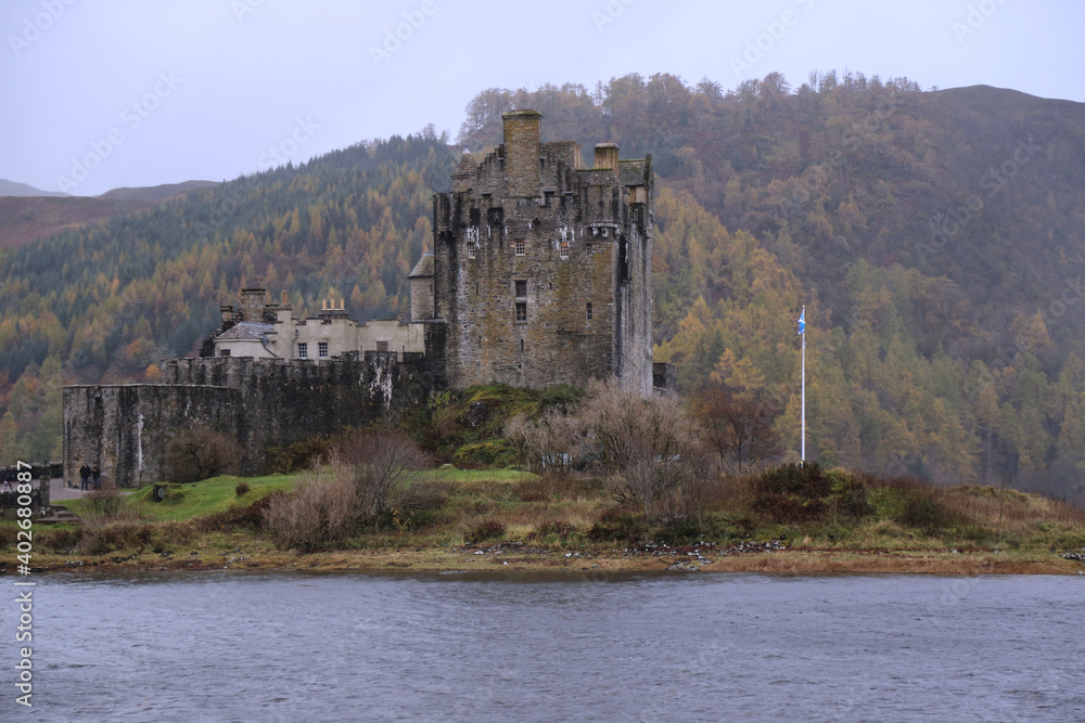 Eilan Donan Castle in Autumn, Scotland