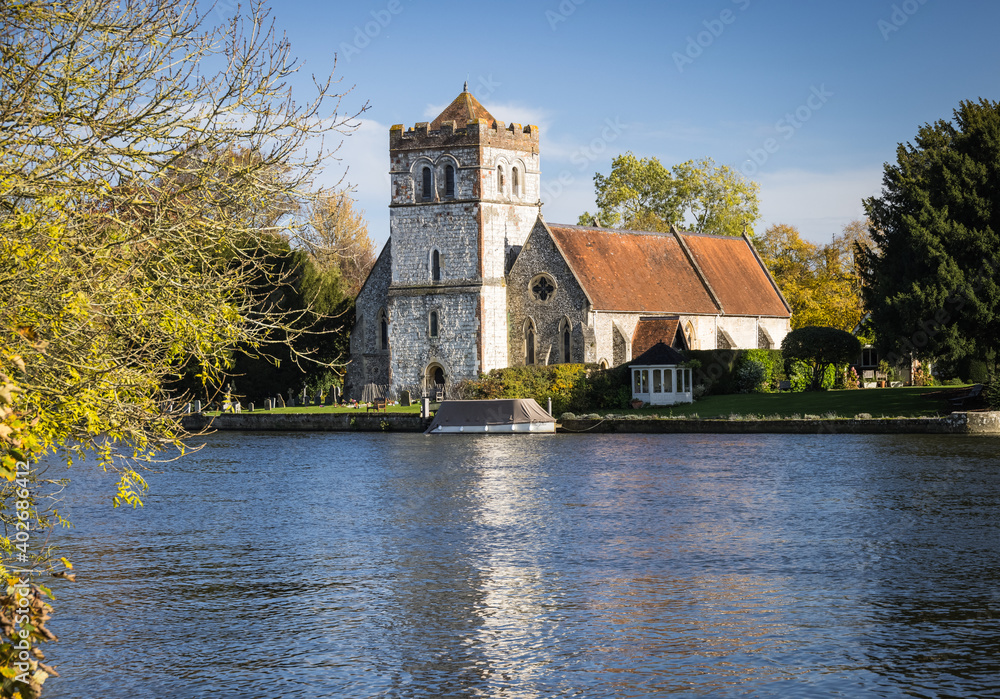 Obraz premium All Saints Church, Bisham, on the River Thames, England