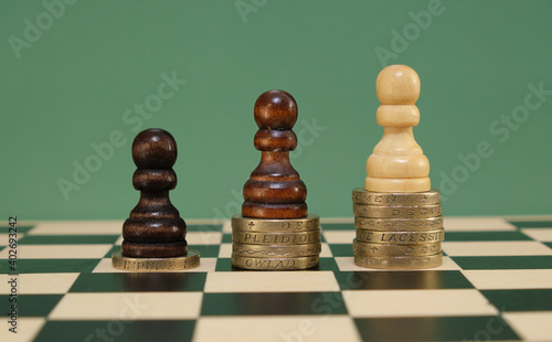 Tableau sur toile Poverty, wealth and income inequality concept