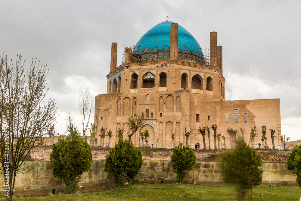 Dome of Soltaniyeh (Tomb of Oljeitu) in Zanjan province, Iran