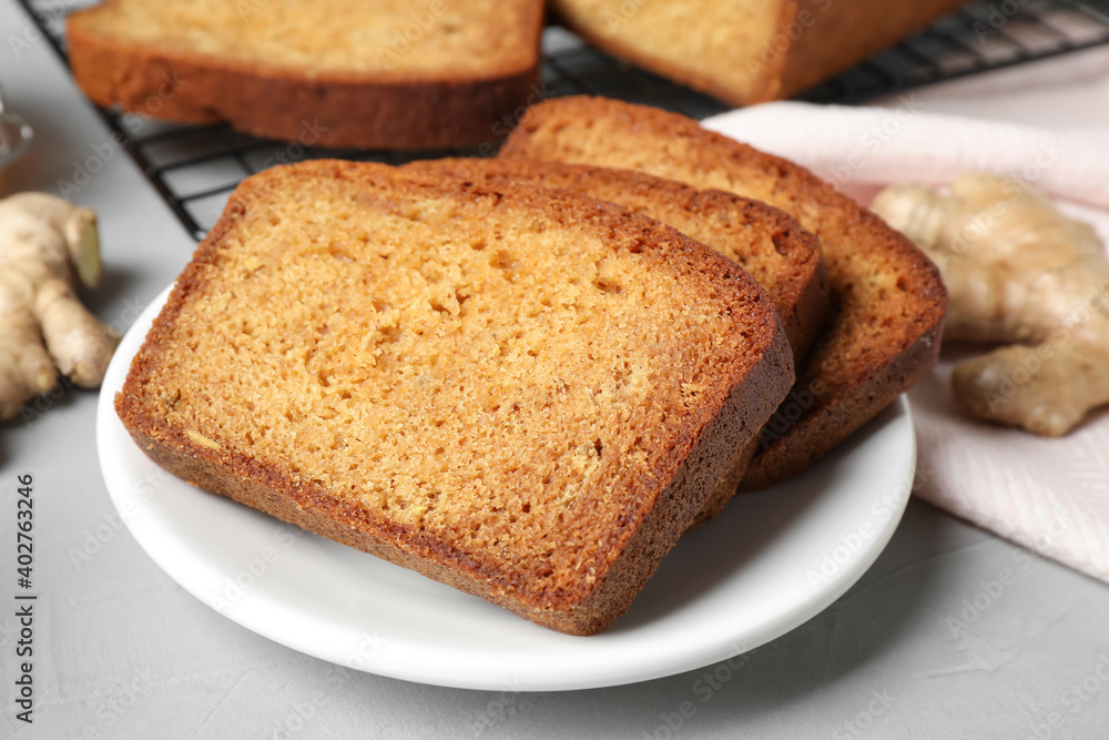 Fresh gingerbread cake slices served on light table, closeup