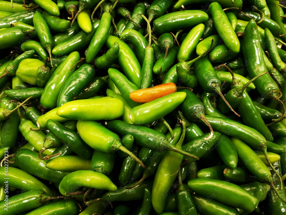 Jalapeños verdes y rojo