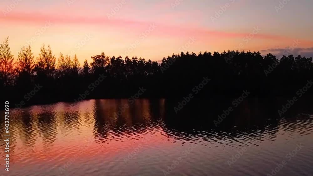 The light of the sun reflects the surface in the morning. The light of the sun reflects the surface in the morning.