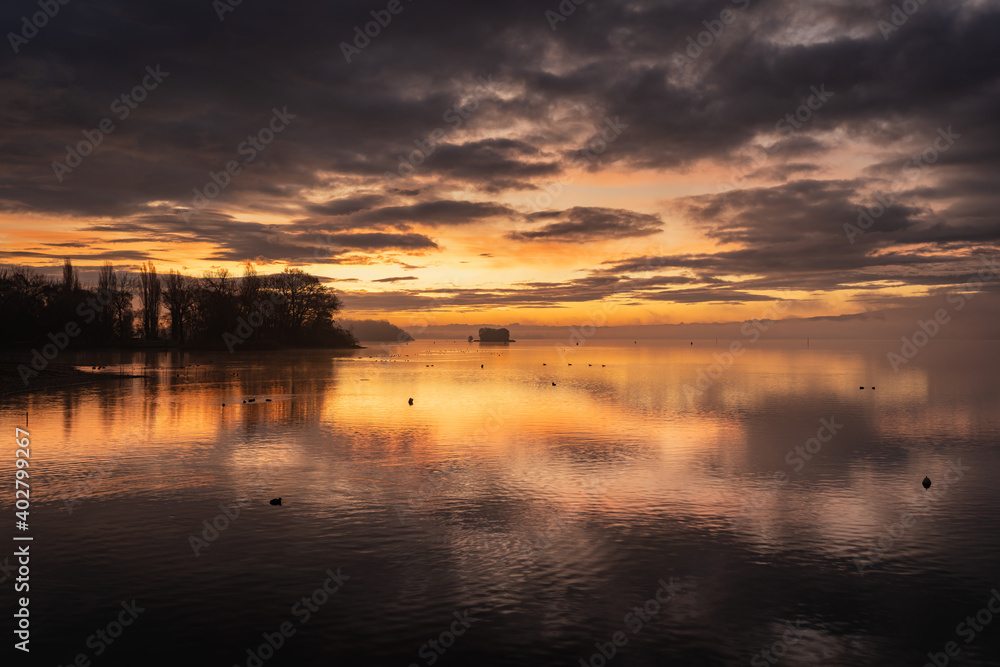 Naklejka premium Sonnenaufgang am Bodensee