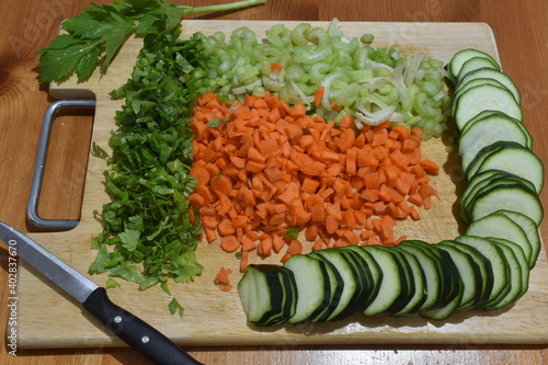 Obraz na płótnie verdura tagliata per bollito di carne o minestrone w salonie