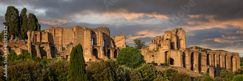 Tableau sur toile Ruins of the ancient palace Domus Augustana on the Palatine Hill