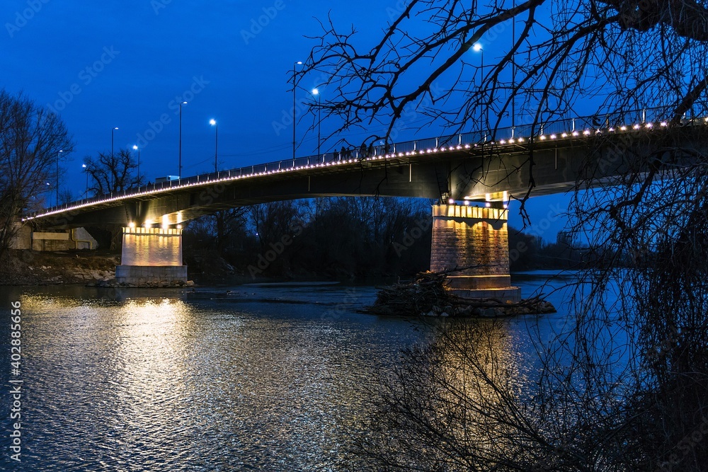 Fototapeta premium The bridge at the blue hour