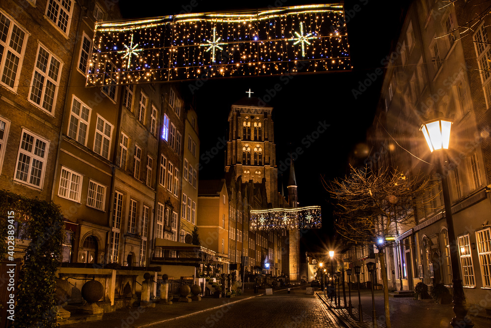 Cathedral in the old town of Gdansk, Christmas light decorations