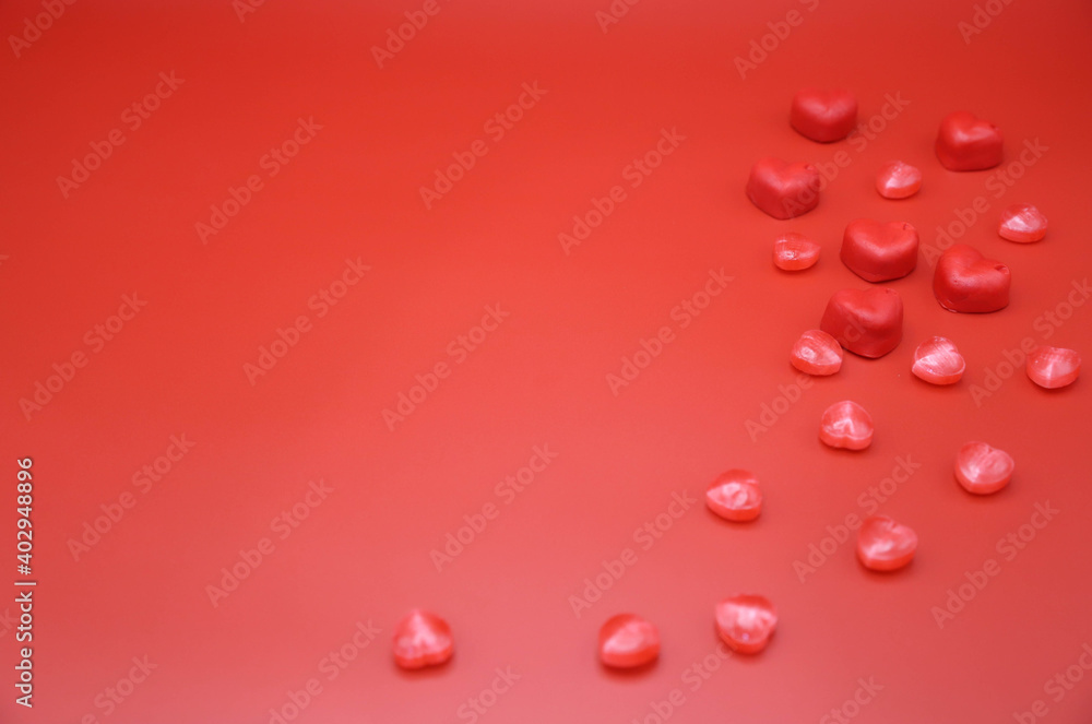 Small hearts and large ones are placed sideways. As a border for inserting text Small hearts and large ones are placed sideways. As a border for inserting text