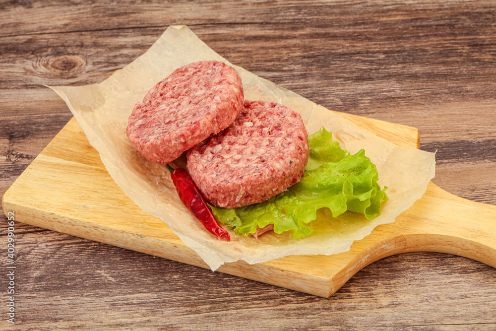 Raw beef cutlet for burger