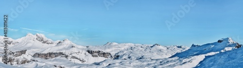 Winterliche Berglandschaft in den Dolomiten in Puez
