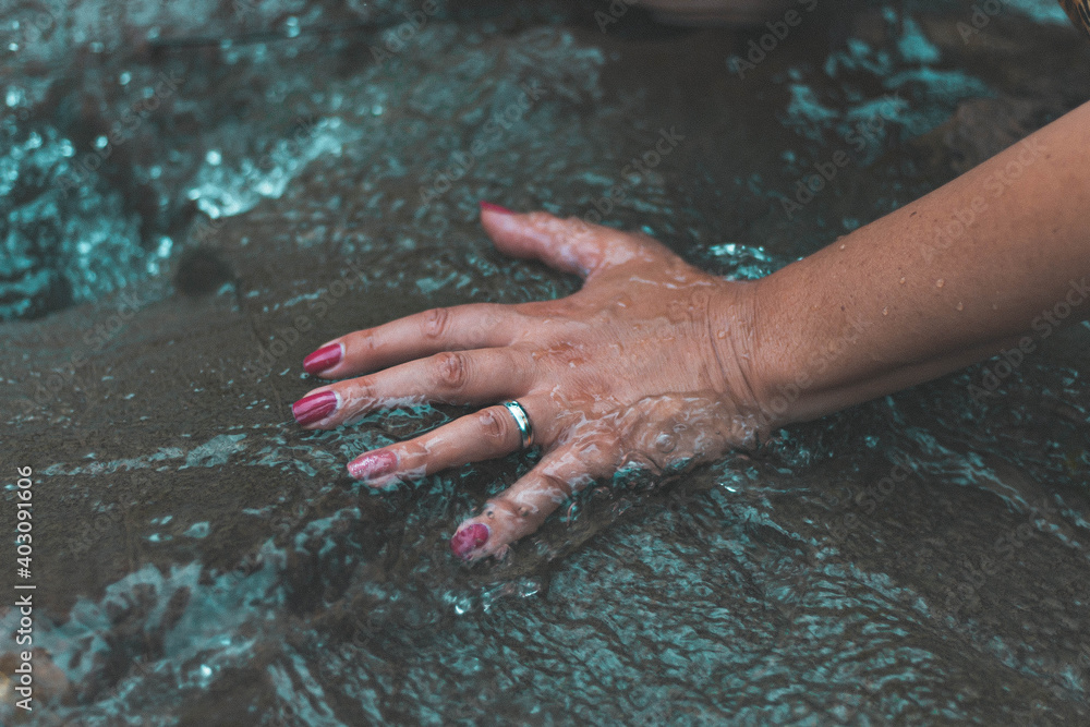 Water hand Water hand