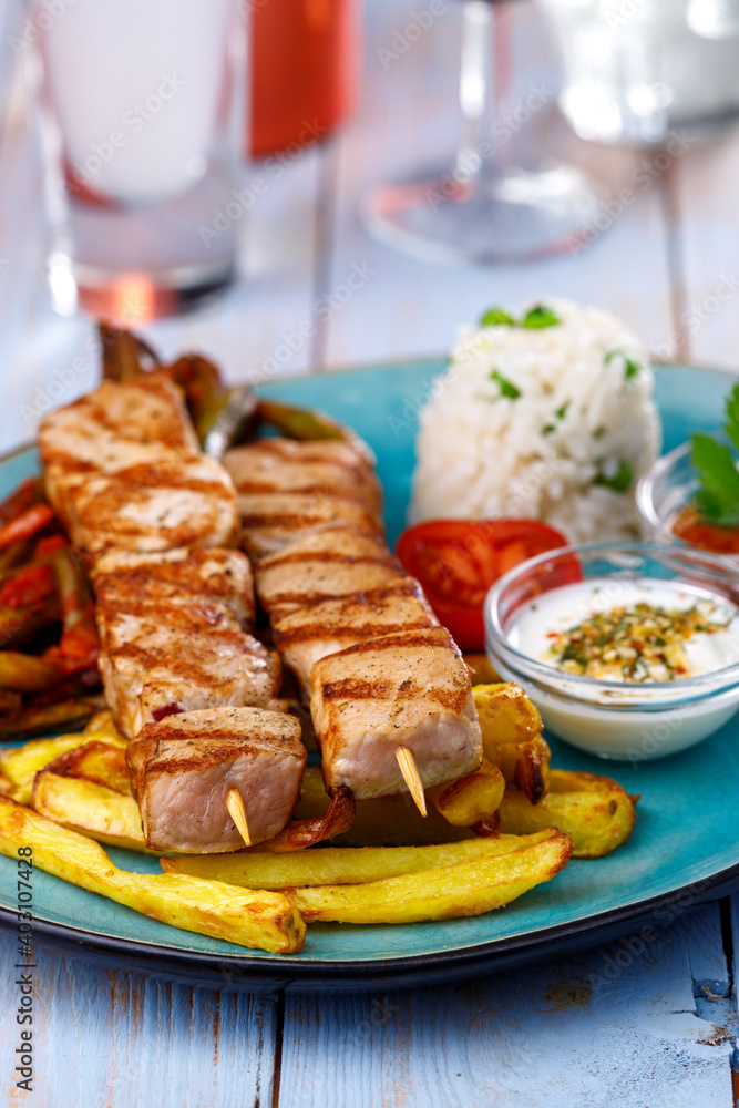 greek souvlaki skewers greek souvlaki skewers