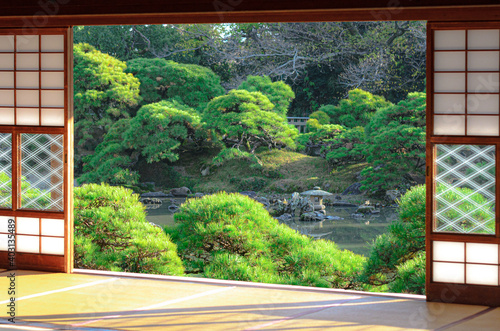 和室と日本庭園