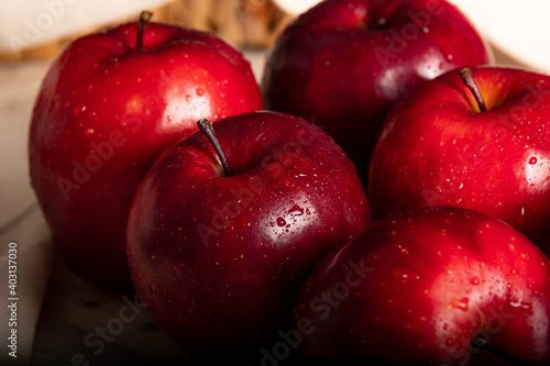 delicious red apples to enjoy at any time of the day and after exercise