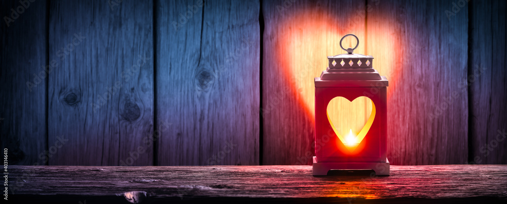 

Lantern With Heart Shaped Light On Wooden Table - Valentine Concept - obrazy, fototapety, plakaty 