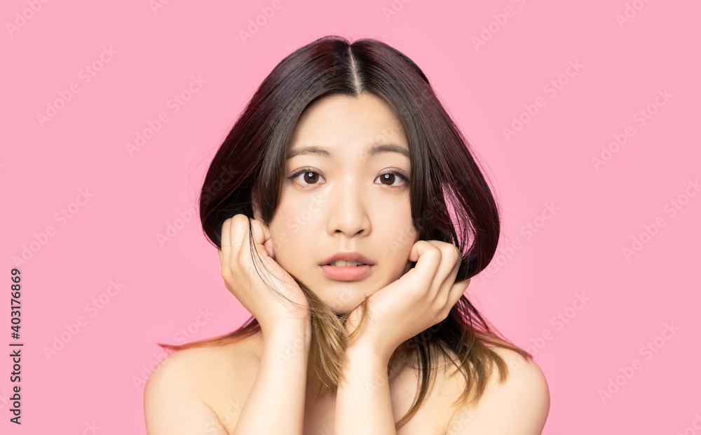 女性のヘアケアイメージ 女性のヘアケアイメージ
