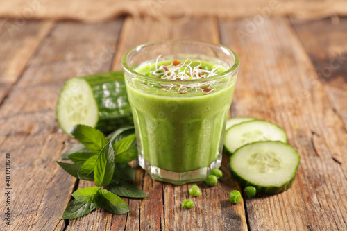 cucumber and mint smoothie drink