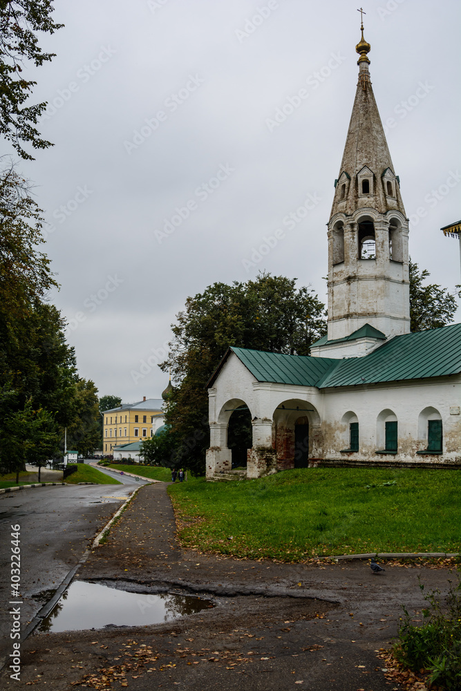 Church of Nikola Rubleny in Yaroslavl. beautiful old buildings. religion and belief