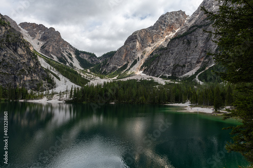 Pragser Wildsee - Bergsee in S  dtirol