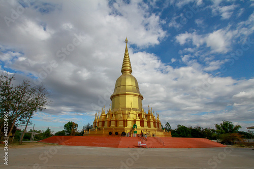 Golden Buddha s relics at Buddha wanaram temple in Maha Sarakham Thailand.  Wang Nam Yen temple 