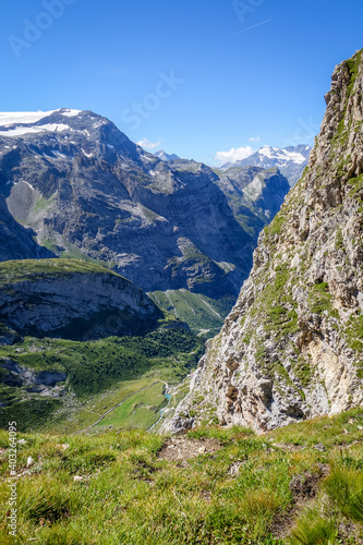 Fototapeta Naklejka Na Ścianę i Meble -  Alpine glaciers and mountains landscape in French alps.