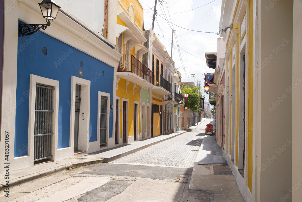 Obraz premium narrow street in the old town of San Juan,Puerto Rico