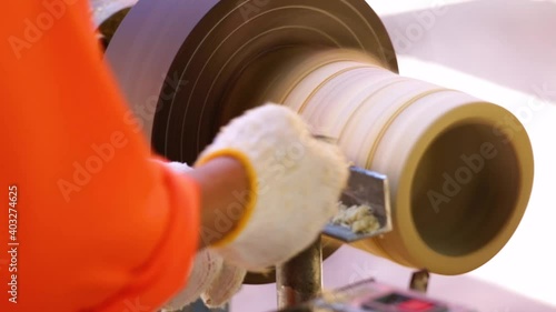 Turning and grinding with machines for bamboo processing.

