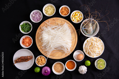 Ingredients for making Pad Thai, Thai food