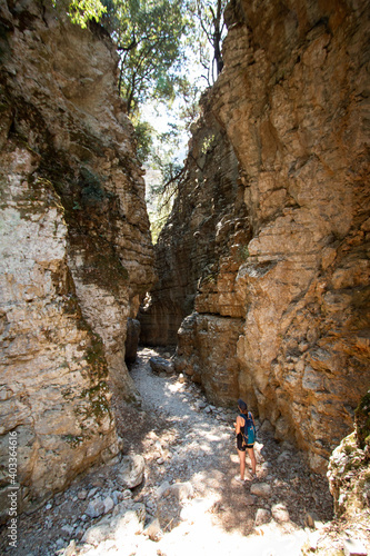 Le chemin dans la gorge d'Imbros. Grèce. Crète photo