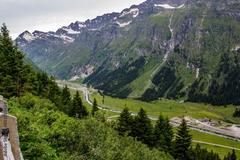 Landschaft am San Bernardino-Pass, Graubünden, Schweiz