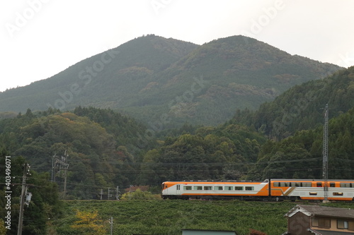 大和富士と電車