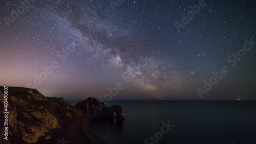 Timelapse of the Milky Way rising at Durdle Door, in the UK