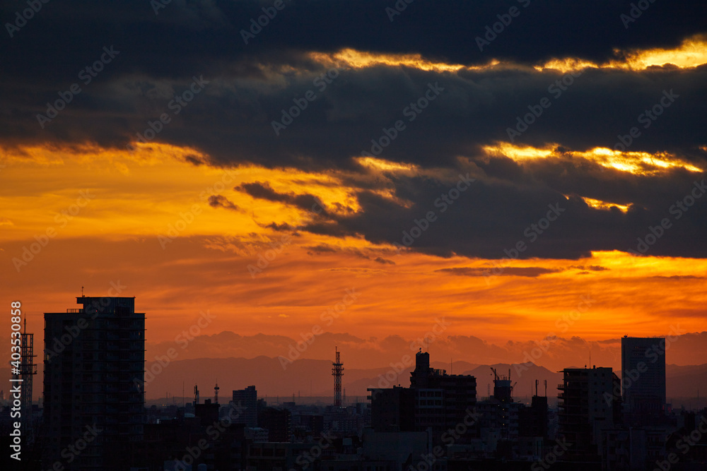 Fototapeta premium 名古屋市上空の綺麗な夕焼けの風景