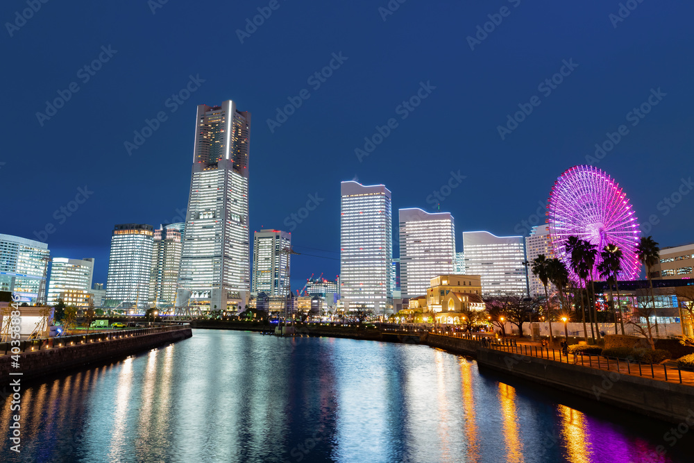 Naklejka premium 横浜みなとみらい クリスマスイブの全館点灯イベント