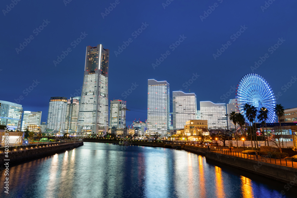 Naklejka premium 横浜みなとみらい クリスマスイブの全館点灯イベント